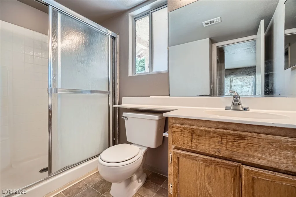 725 Weatherstone, Las Vegas, NV 89110