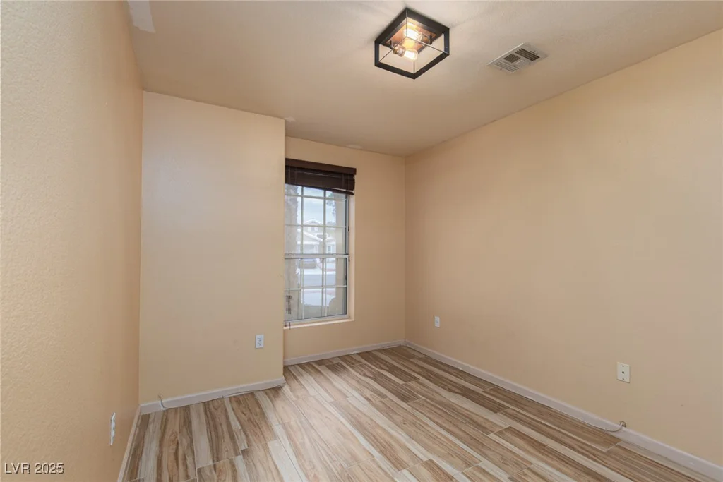 1723 Anchor, North Las Vegas, NV 89032