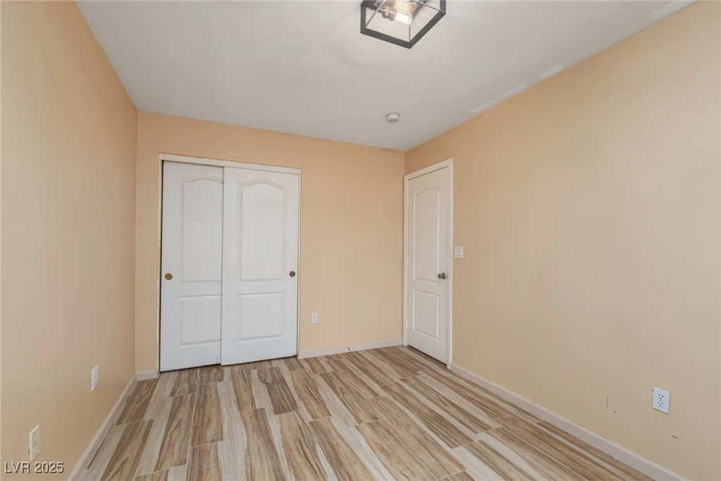 1723 Anchor, North Las Vegas, NV 89032