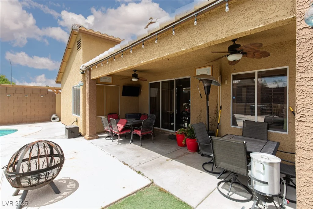 1723 Anchor, North Las Vegas, NV 89032