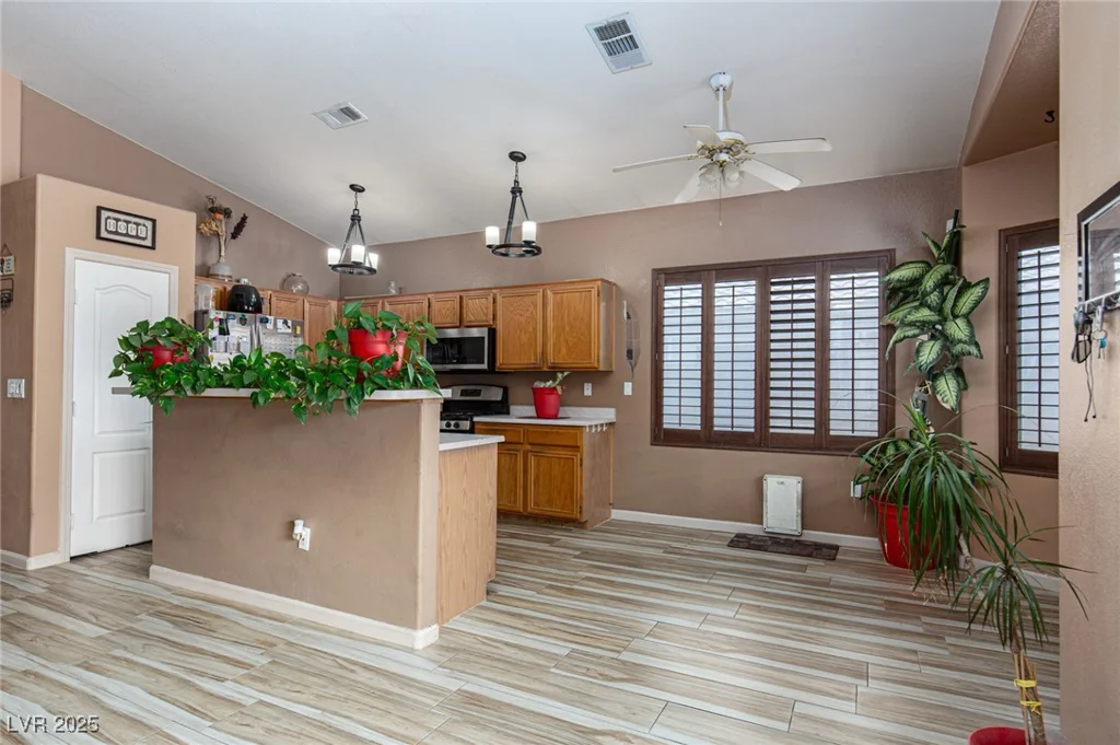 1723 Anchor, North Las Vegas, NV 89032