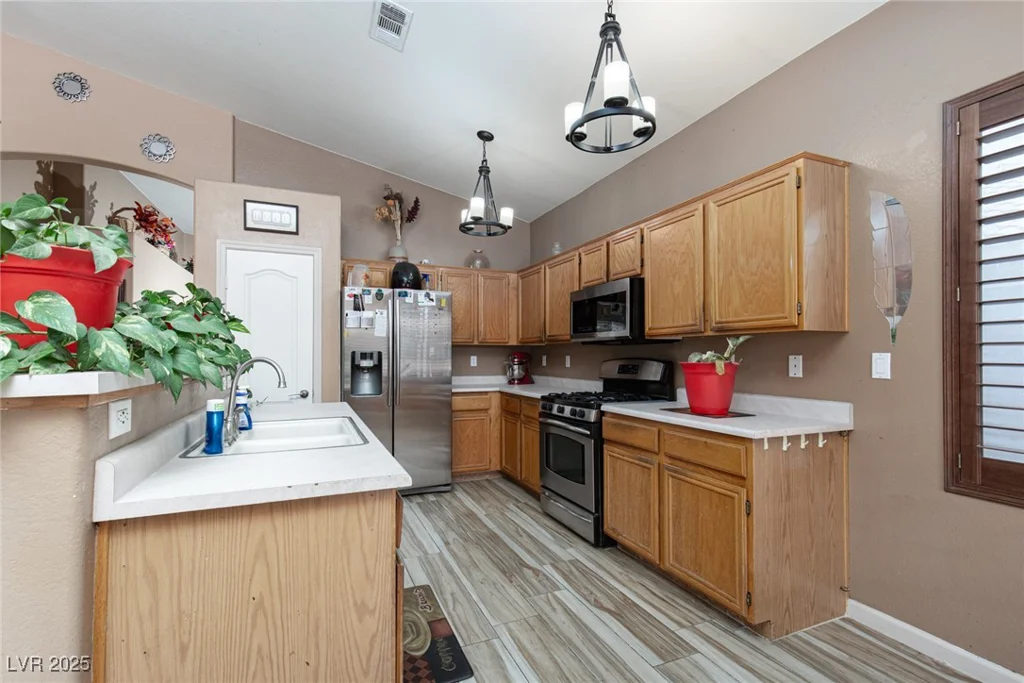 1723 Anchor, North Las Vegas, NV 89032