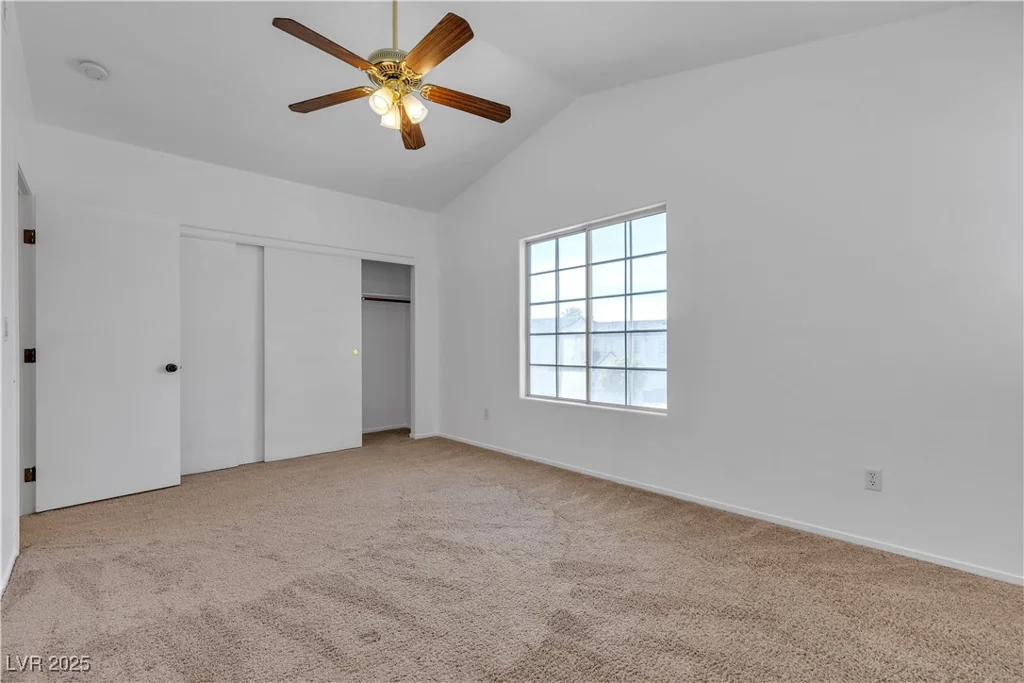 9290 Cool Creek, Las Vegas, NV 89147