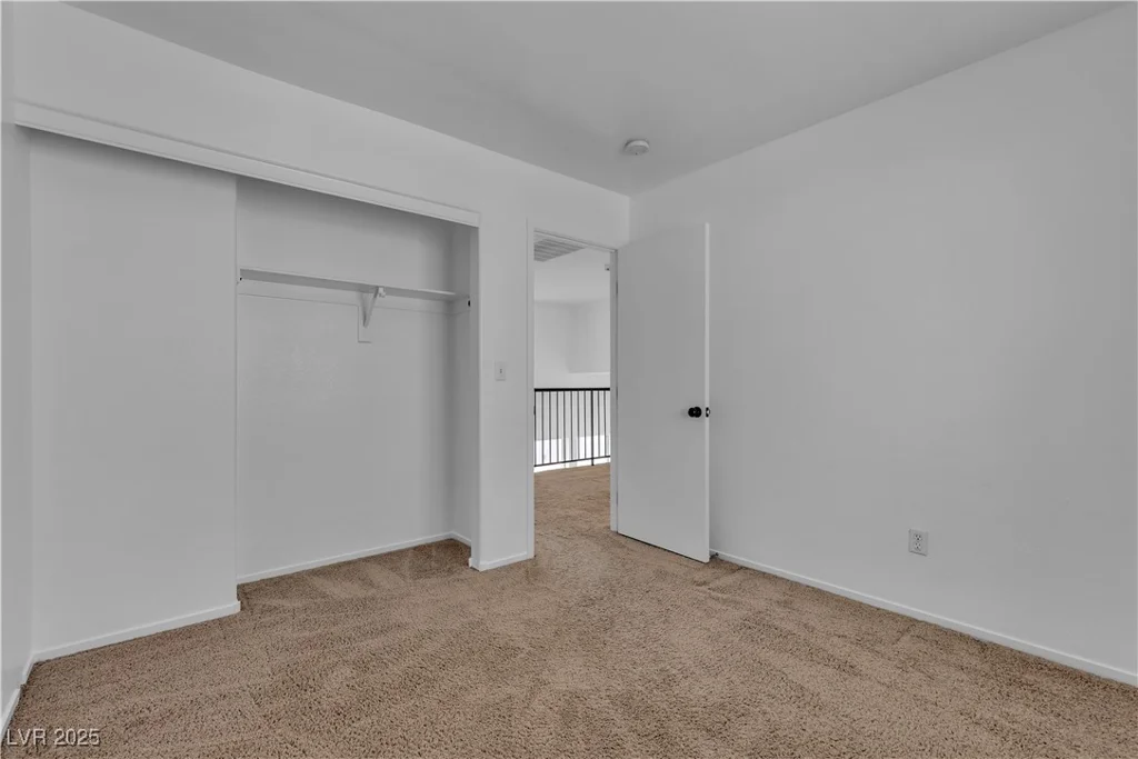 9290 Cool Creek, Las Vegas, NV 89147