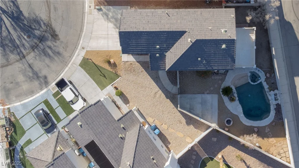 9290 Cool Creek, Las Vegas, NV 89147