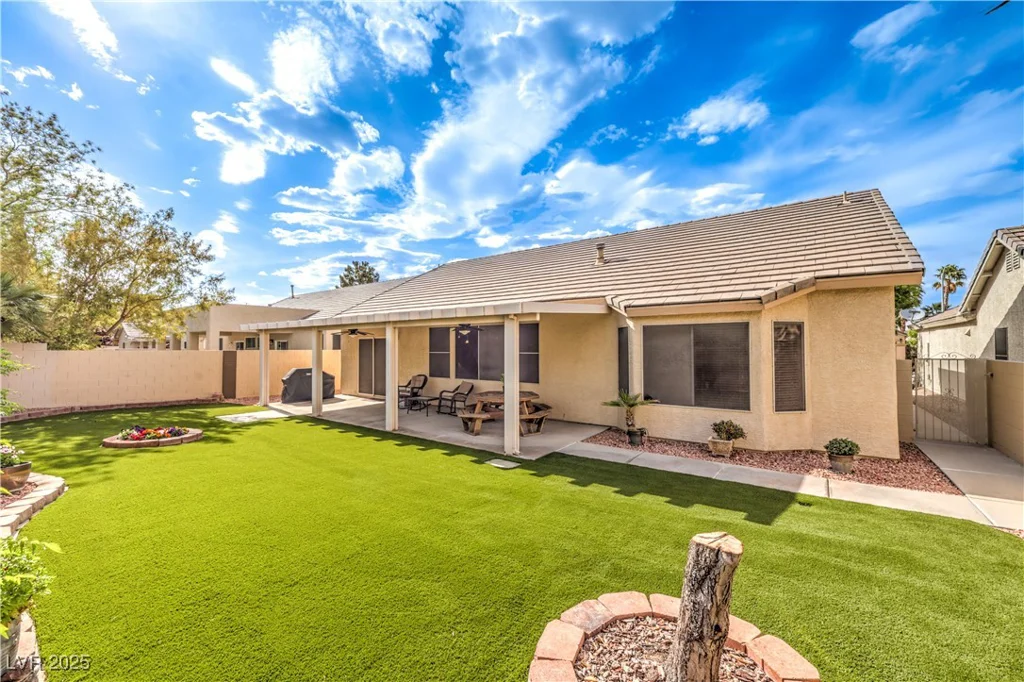2561 Pyramid Pines, Henderson, NV 89052
