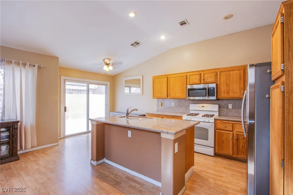 6274 Elderberry Wine, Las Vegas, NV 89142