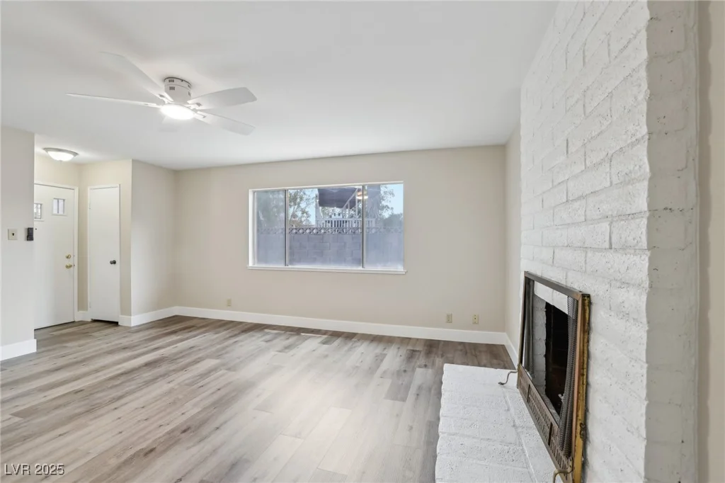 204 Breeze, Las Vegas, NV 89145