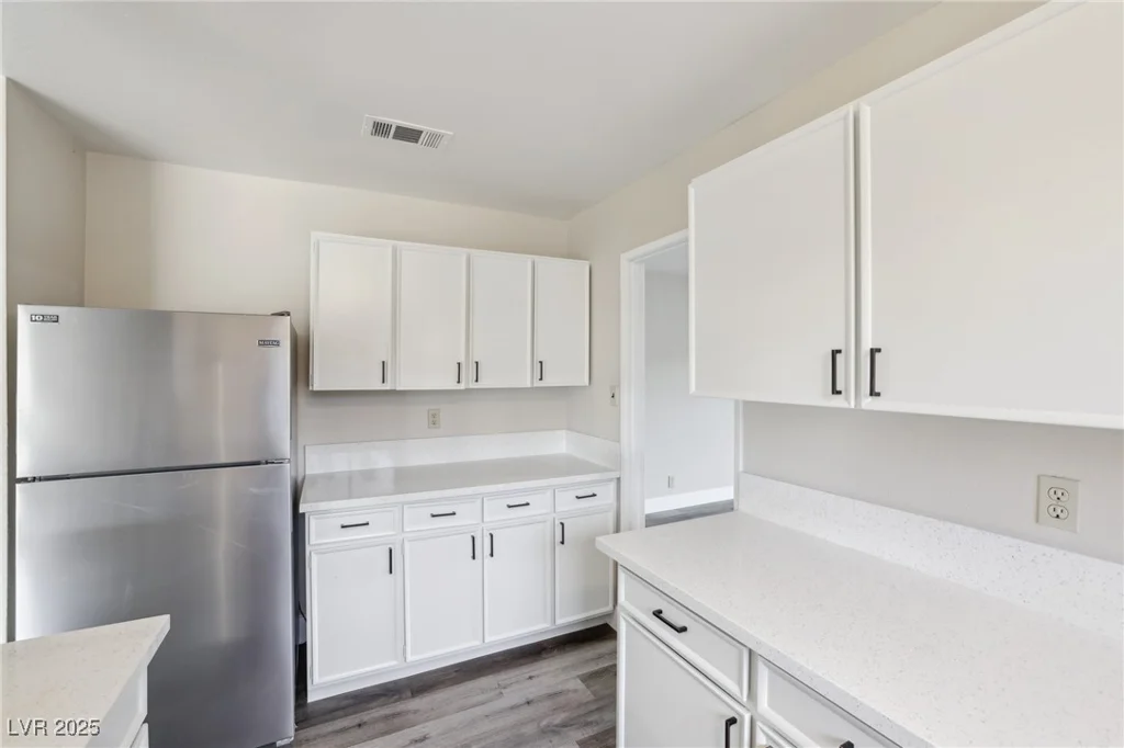 204 Breeze, Las Vegas, NV 89145