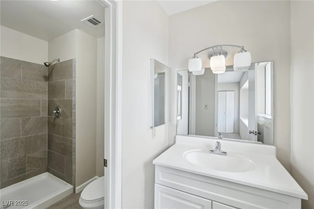 204 Breeze, Las Vegas, NV 89145