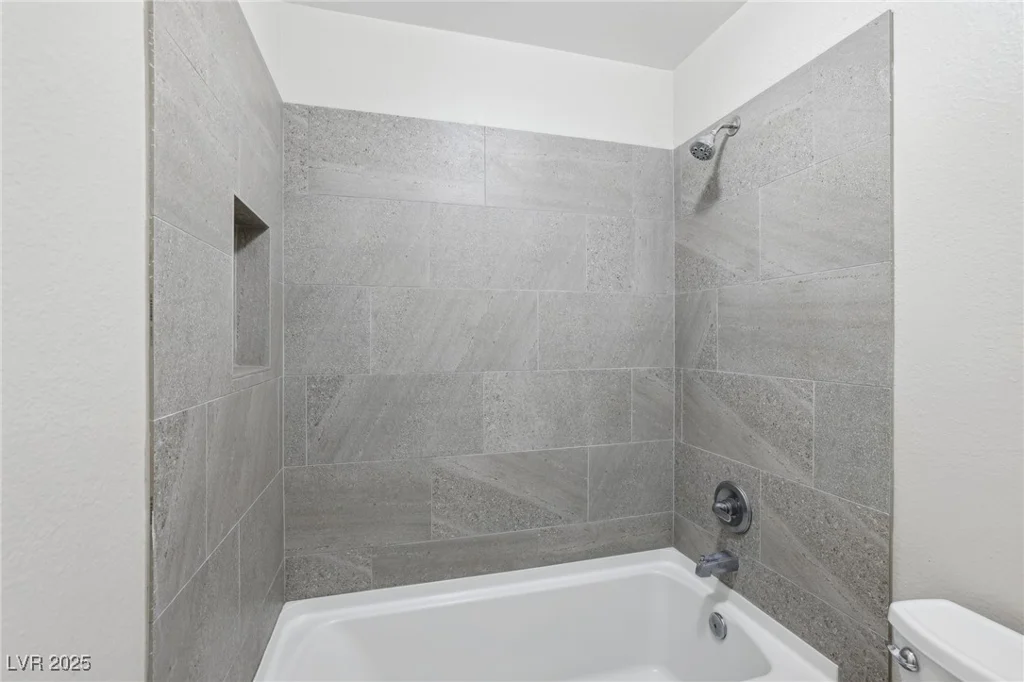 204 Breeze, Las Vegas, NV 89145