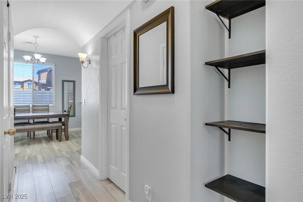 1316 Oak Village, Las Vegas, NV 89183