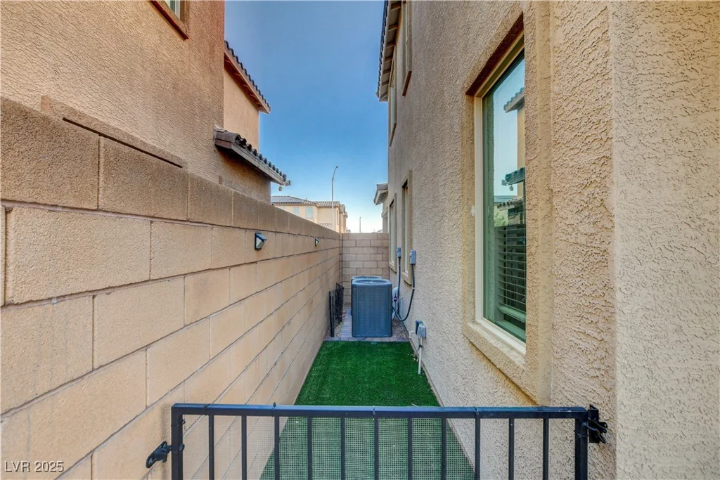 1114 Junipine, North Las Vegas, NV 89081