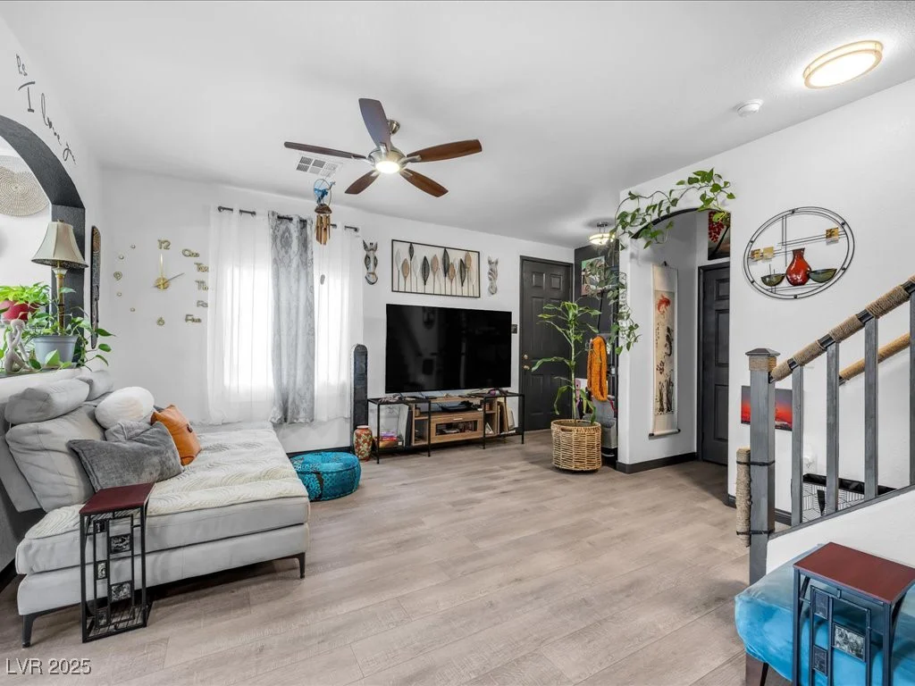 6324 Desert Leaf, North Las Vegas, NV 89081