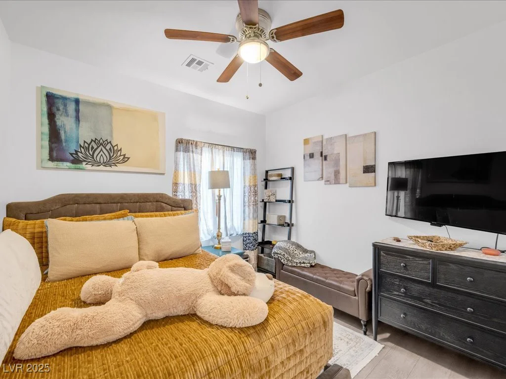 6324 Desert Leaf, North Las Vegas, NV 89081