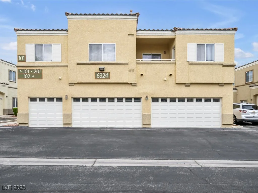 6324 Desert Leaf, North Las Vegas, NV 89081