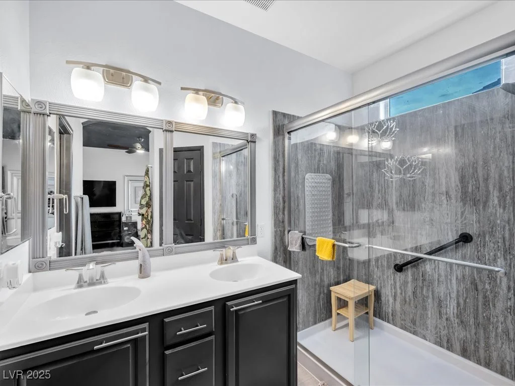 6324 Desert Leaf, North Las Vegas, NV 89081