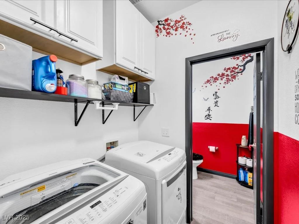 6324 Desert Leaf, North Las Vegas, NV 89081
