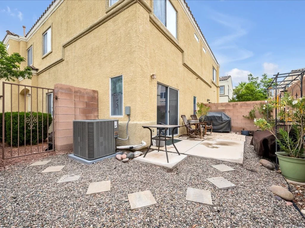6324 Desert Leaf, North Las Vegas, NV 89081