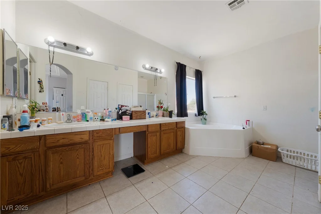 2571 David, Pahrump, NV 89060