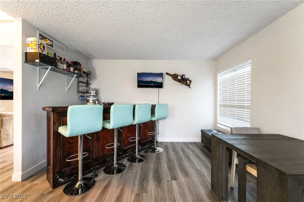 7018 Berkshire, Las Vegas, NV 89147