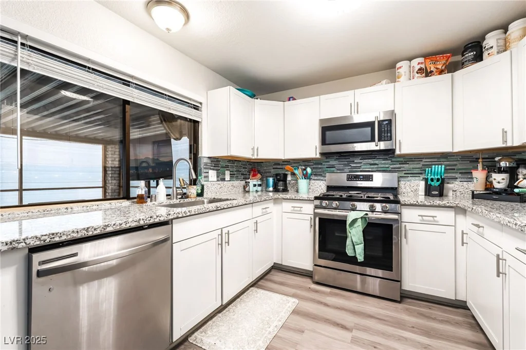 7018 Berkshire, Las Vegas, NV 89147