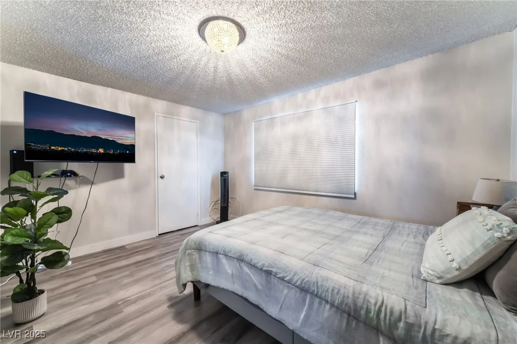 7018 Berkshire, Las Vegas, NV 89147