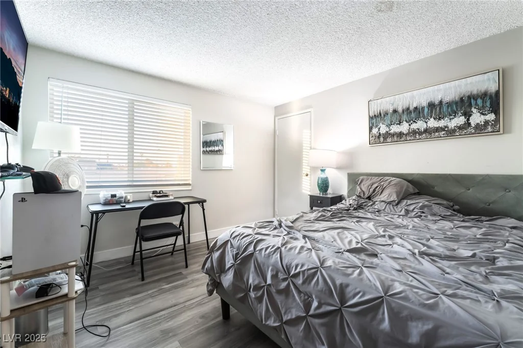 7018 Berkshire, Las Vegas, NV 89147