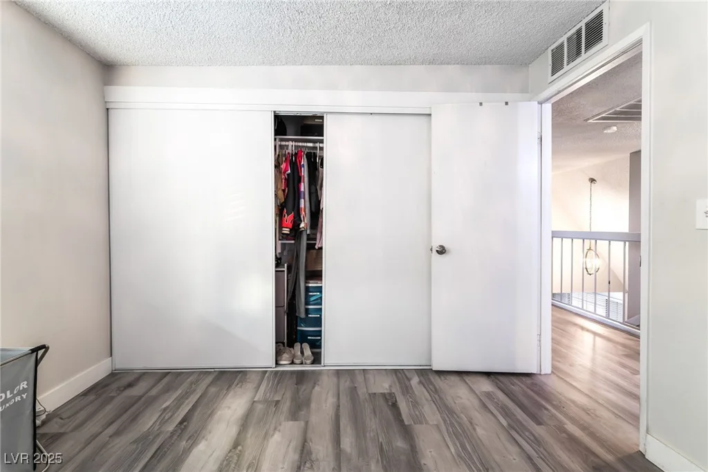 7018 Berkshire, Las Vegas, NV 89147