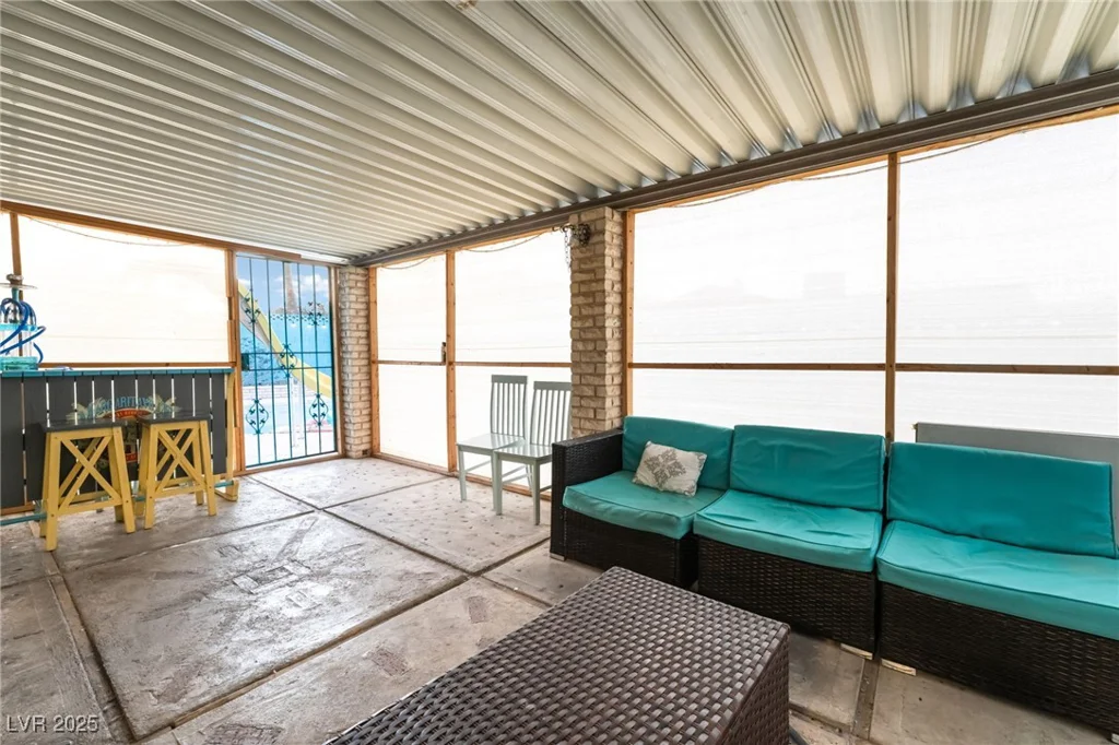 7018 Berkshire, Las Vegas, NV 89147