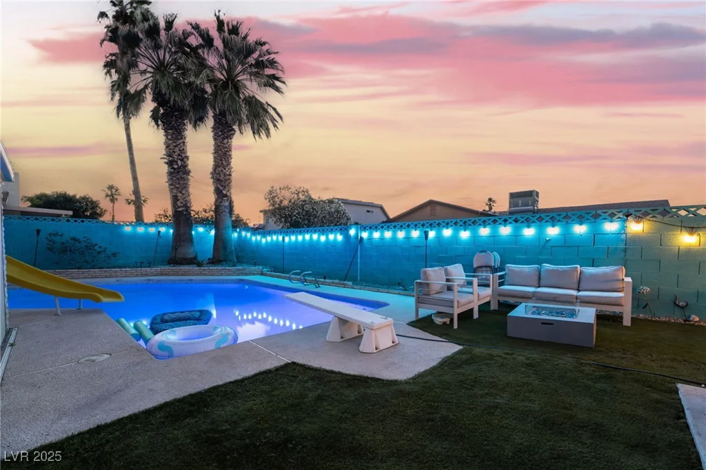 7018 Berkshire, Las Vegas, NV 89147
