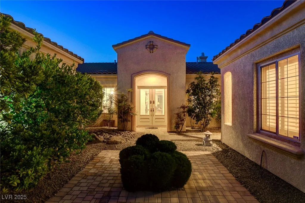10562 Cerotto, Las Vegas, NV 89135