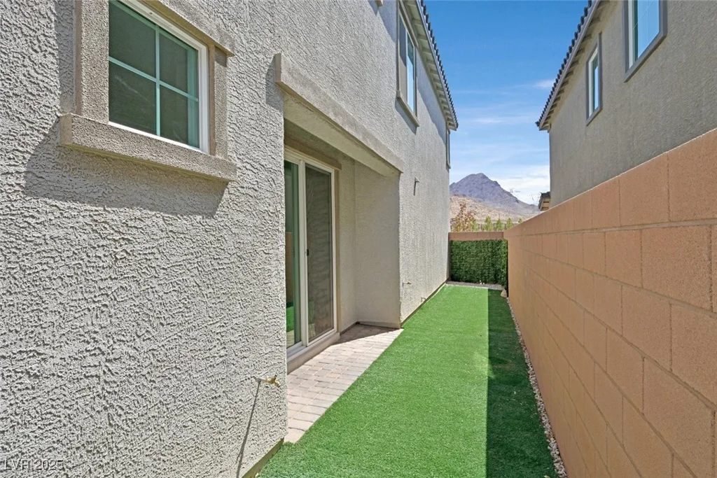 1388 Graphite, Henderson, NV 89002