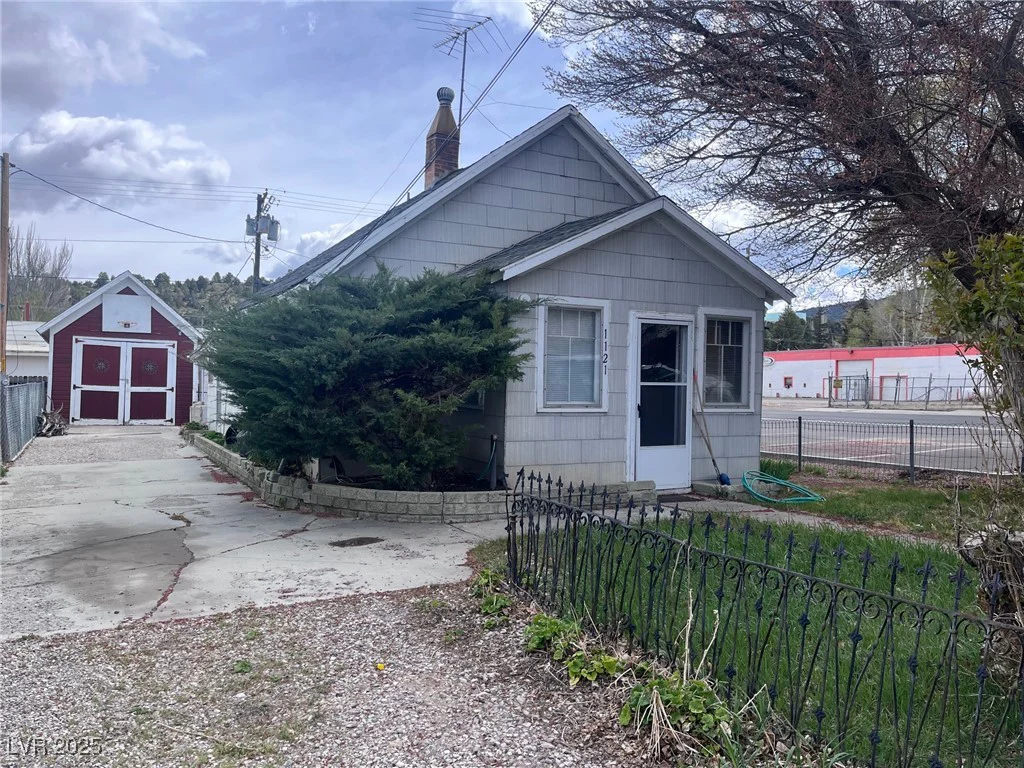 1121 Lyons Ave, Ely, NV 89301