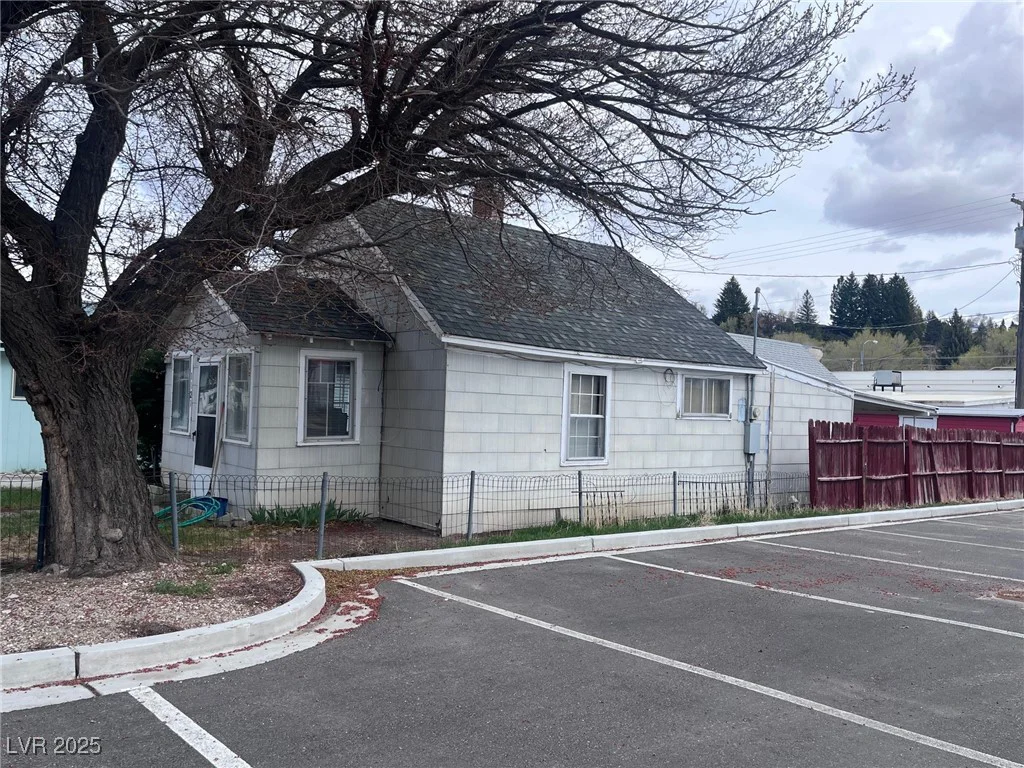 1121 Lyons Ave, Ely, NV 89301