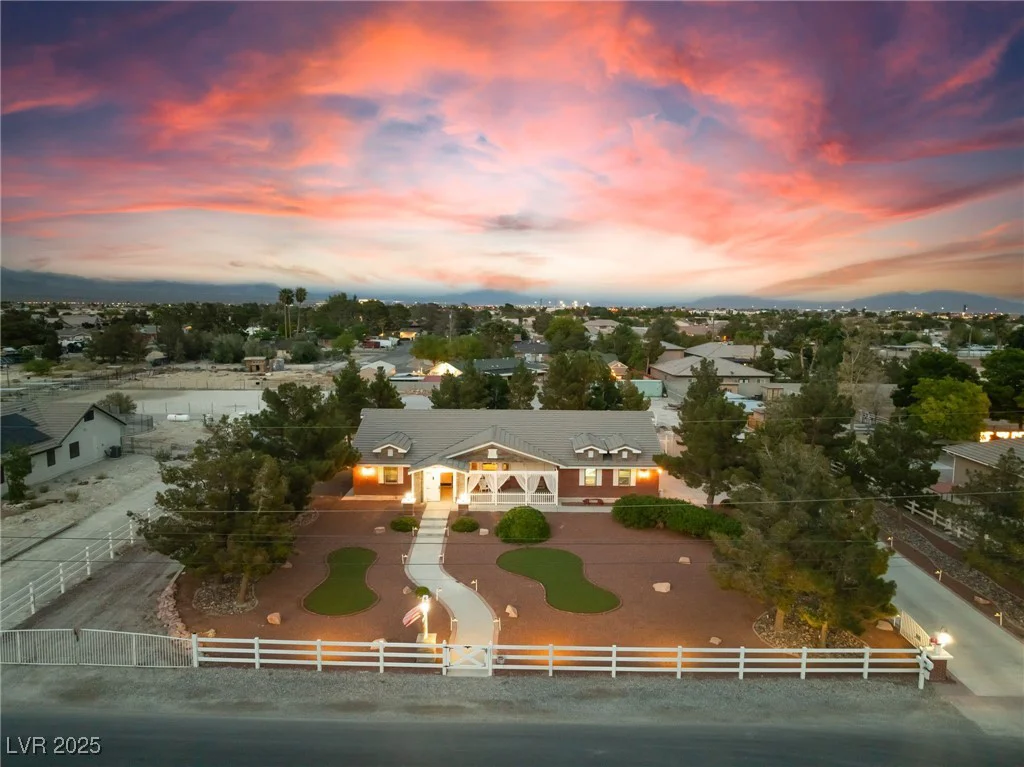 6931 Leon, Las Vegas, NV 89131