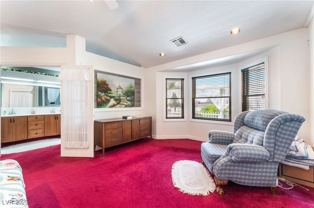6931 Leon, Las Vegas, NV 89131