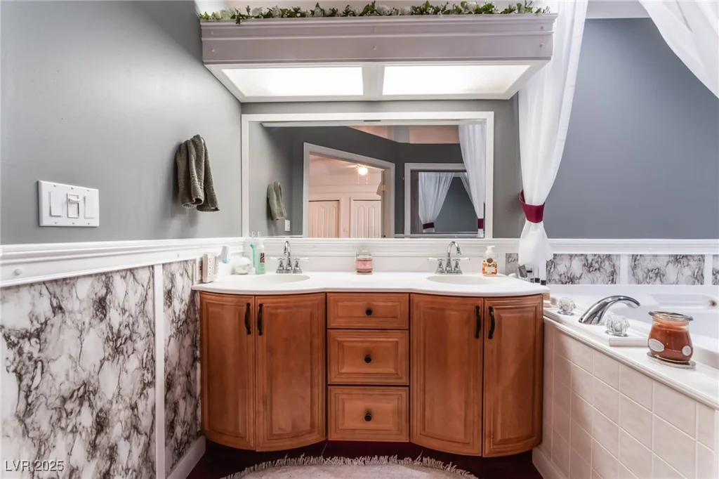 6931 Leon, Las Vegas, NV 89131