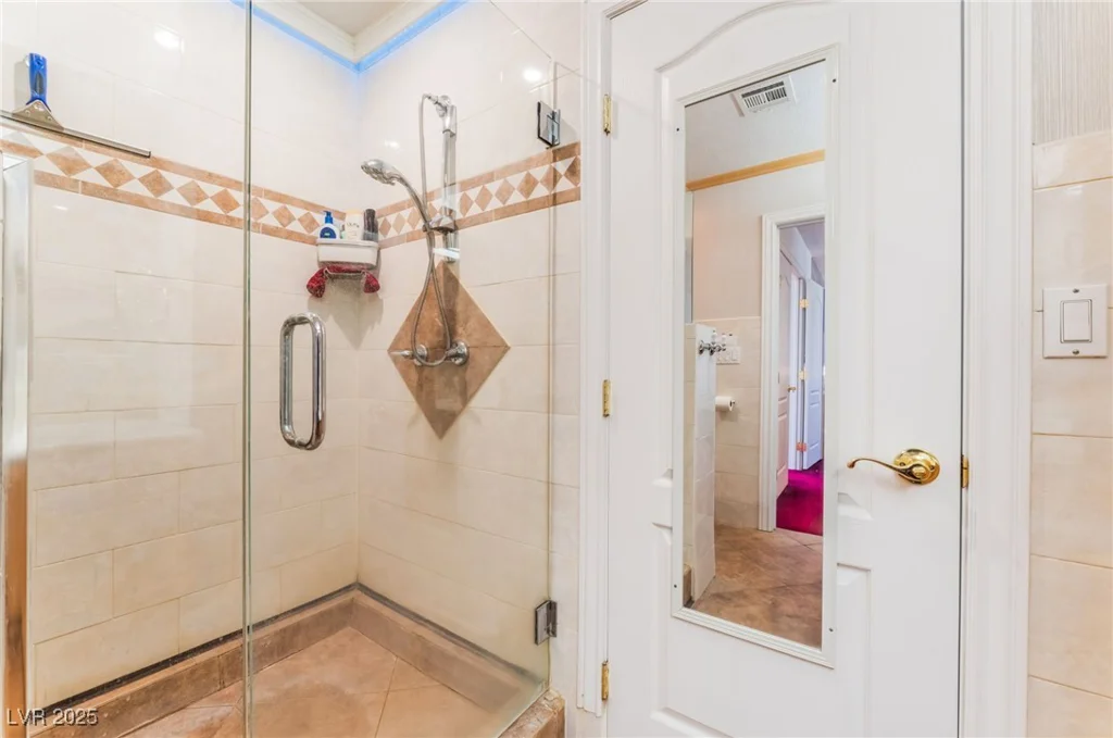 6931 Leon, Las Vegas, NV 89131