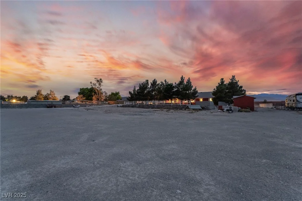6931 Leon, Las Vegas, NV 89131