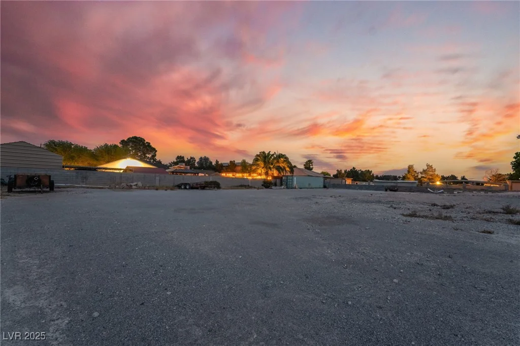 6931 Leon, Las Vegas, NV 89131