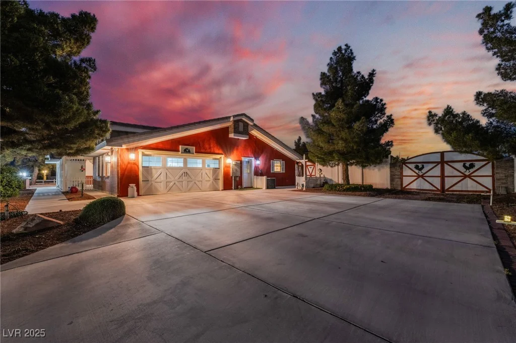 6931 Leon, Las Vegas, NV 89131