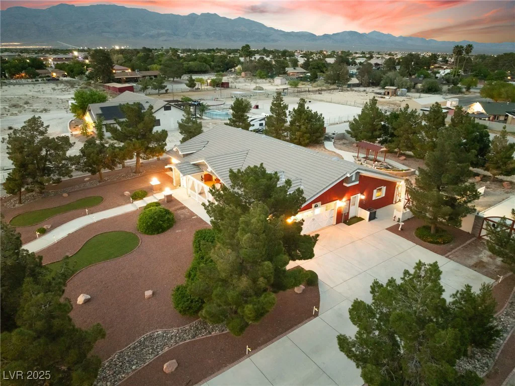 6931 Leon, Las Vegas, NV 89131