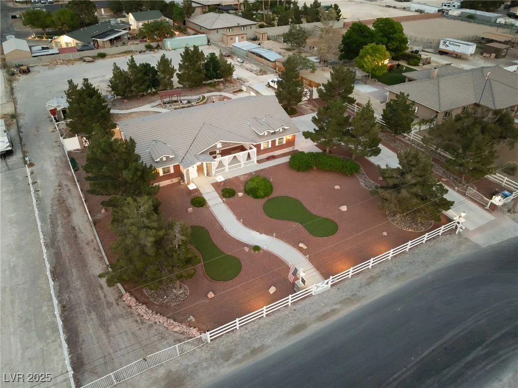 6931 Leon, Las Vegas, NV 89131