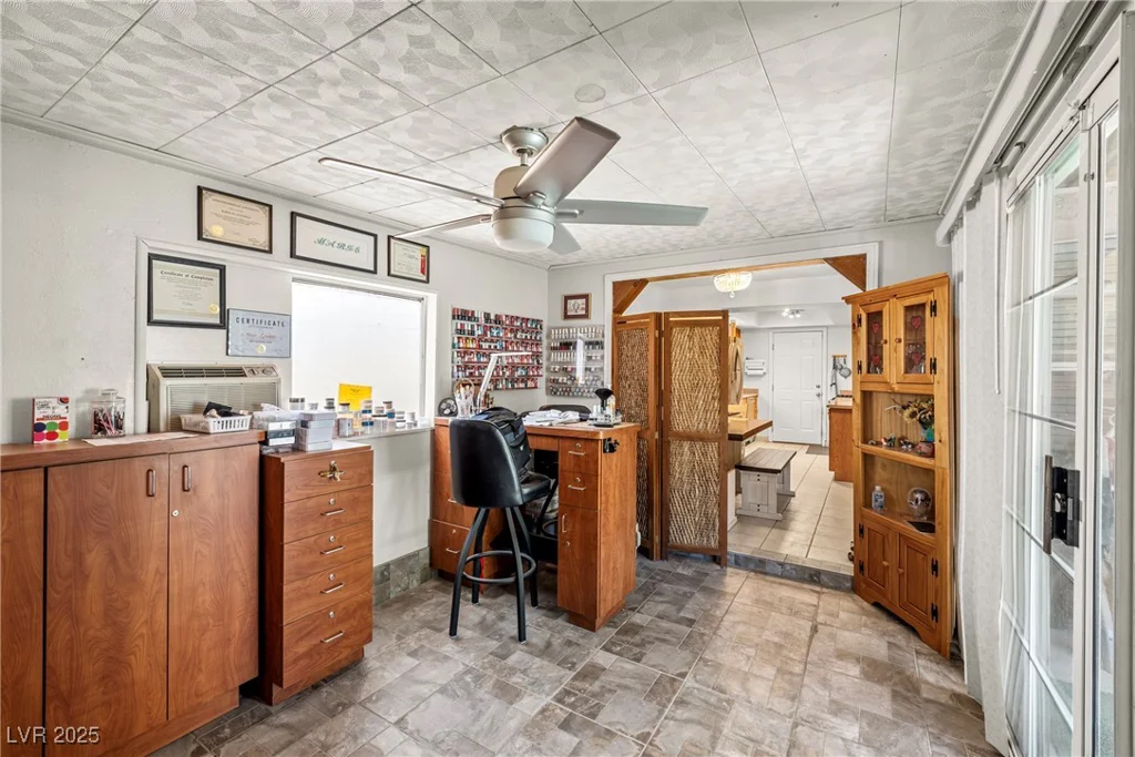 5181 Morris, Las Vegas, NV 89122