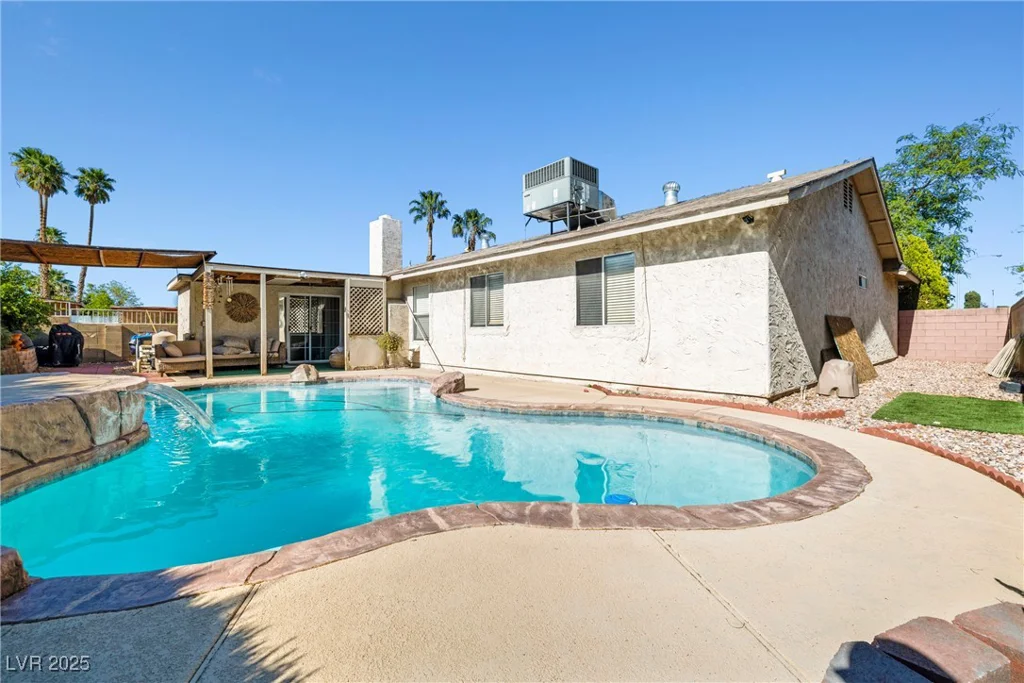 5181 Morris, Las Vegas, NV 89122