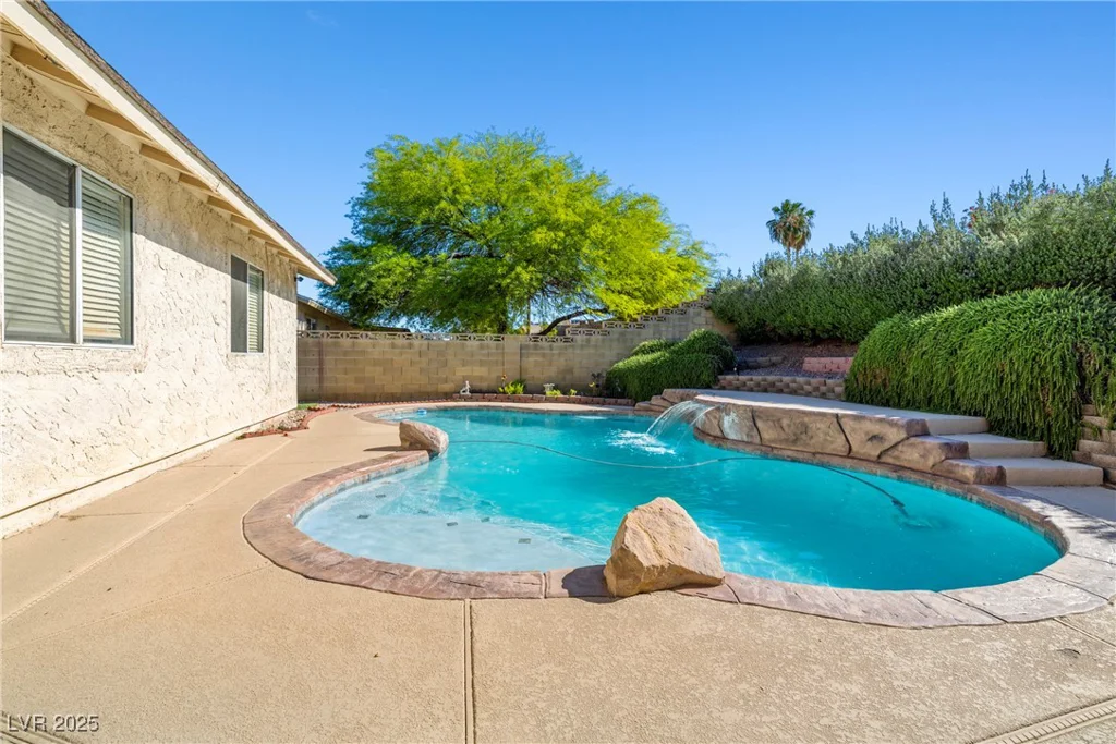 5181 Morris, Las Vegas, NV 89122