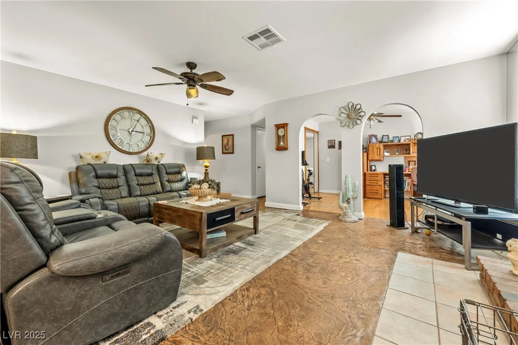5181 Morris, Las Vegas, NV 89122
