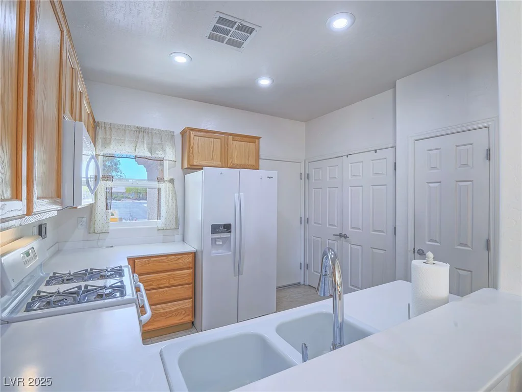 7624 Fruit Dove, North Las Vegas, NV 89084
