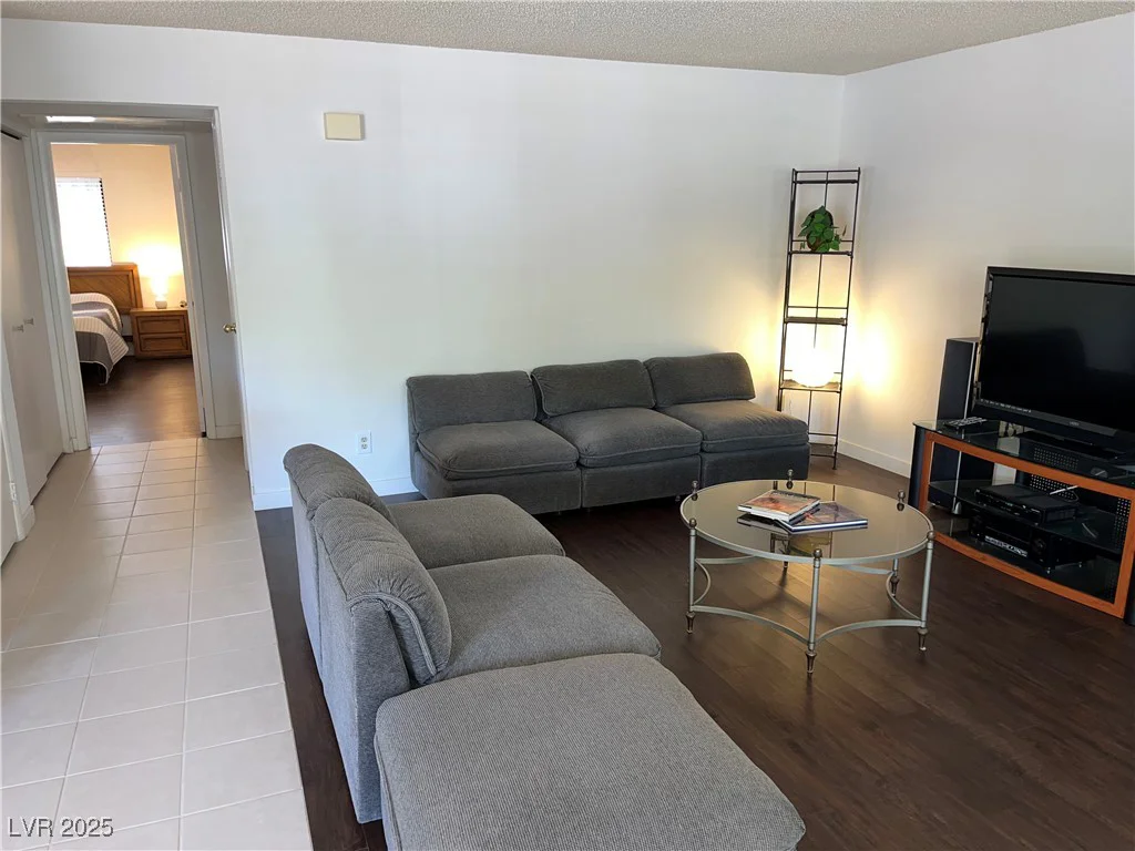 2704 Otter Creek, Las Vegas, NV 89117
